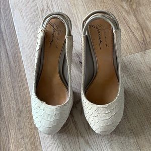 Badgley Mischka Heels